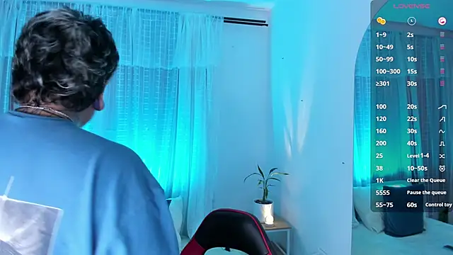 Zury Ramirez online show from April 2026 10:36:02 PM