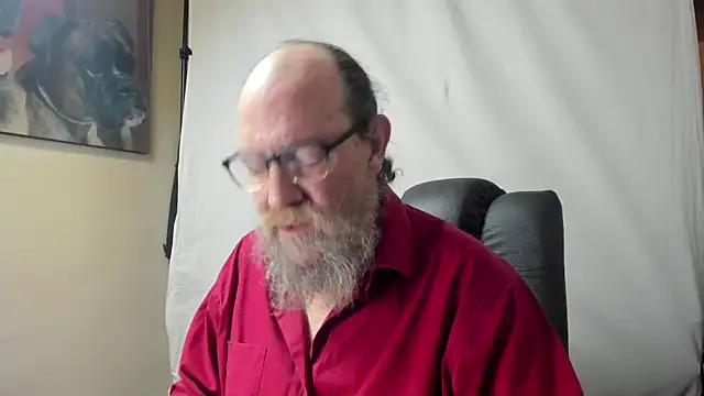 Snapshot of Uncle_Hottie chatting on January 2026 02:21:02 PM Uncle Hottie online show from January 2026 02:21:02 PM