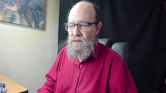 Snapshot of Uncle_Hottie chatting on February 2026 04:10:02 PM Uncle Hottie online show from February 2026 04:10:02 PM