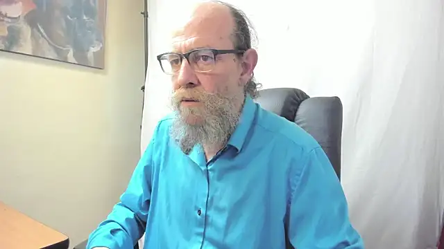 Snapshot of Uncle_Hottie chatting on February 2026 08:16:01 PM Uncle Hottie online show from February 2026 08:16:01 PM