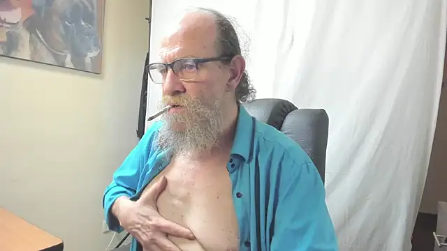 Snapshot of Uncle_Hottie chatting on February 2026 07:51:01 AM Uncle Hottie online show from February 2026 07:51:01 AM