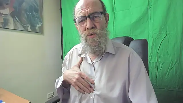 Snapshot of Uncle_Hottie chatting on February 2026 05:43:02 PM Uncle Hottie online show from February 2026 05:43:02 PM