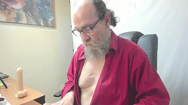 Snapshot of Uncle_Hottie chatting on February 2026 05:23:02 PM Uncle Hottie online show from February 2026 05:23:02 PM