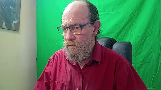 Snapshot of Uncle_Hottie chatting on April 2026 04:46:02 PM Uncle Hottie online show from April 2026 04:46:02 PM
