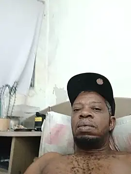 Negaomalinha1 online show from May 2026 04:48:01 PM