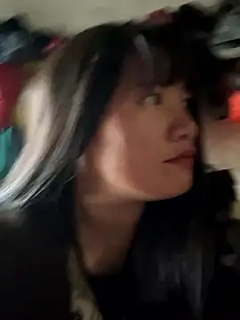 Snapshot of Suni-ii chatting on January 2026 01:22:01 AM Suni-ii online show from January 2026 01:22:01 AM