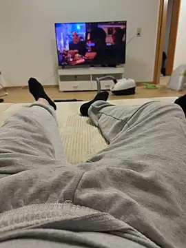 SamuelH59892 online show from March 2026 05:16:01 PM