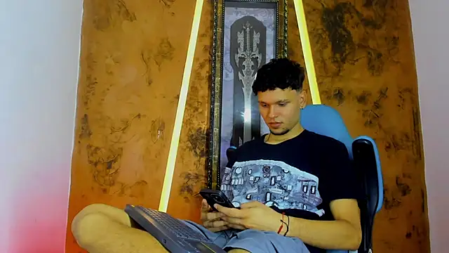 Snapshot of Lucas_hot_20 chatting on February 2026 07:34:01 PM Lucas hot 20 online show from February 2026 07:34:01 PM