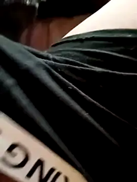 Snapshot of folkdam80 chatting on February 2026 06:40:02 AM folkdam80 online show from February 2026 06:40:02 AM