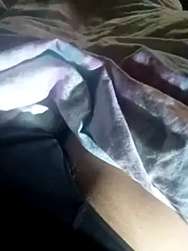 Snapshot of folkdam80 chatting on February 2026 06:33:02 AM folkdam80 online show from February 2026 06:33:02 AM