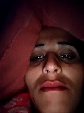 Bhavna8080 online show from February 2026 04:43:02 AM