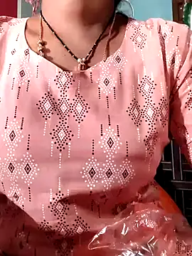 Snapshot of lusy79 chatting on January 2026 06:28:02 AM lusy79 online show from January 2026 06:28:02 AM