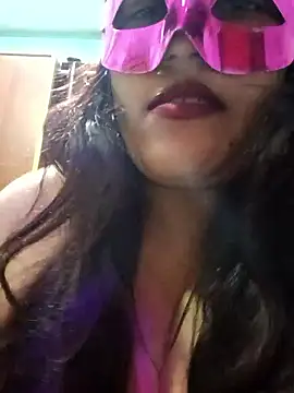 Snapshot of 01Roshani chatting on January 2026 06:05:02 AM 01Roshani online show from January 2026 06:05:02 AM