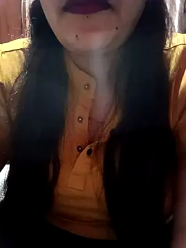 Snapshot of 01Roshani chatting on January 2026 06:23:02 PM 01Roshani online show from January 2026 06:23:02 PM