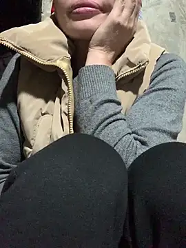 Snapshot of hinicky-0 chatting on February 2026 02:28:01 PM hinicky-0 online show from February 2026 02:28:01 PM