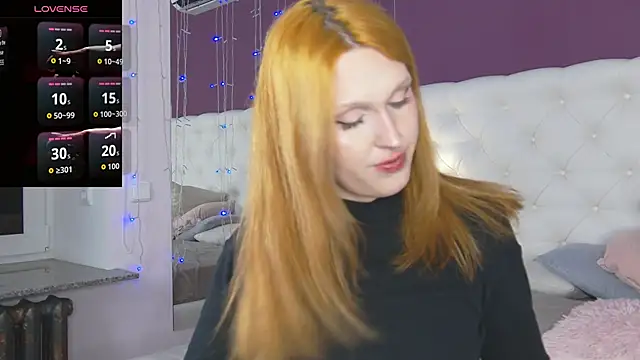 LunaBl1ss online show from February 2026 12:56:02 PM