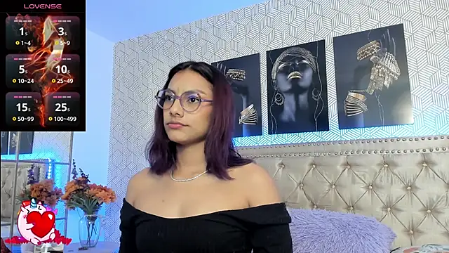 Snapshot of MeganRosseX chatting on February 2026 09:13:01 PM MeganRosseX online show from February 2026 09:13:01 PM