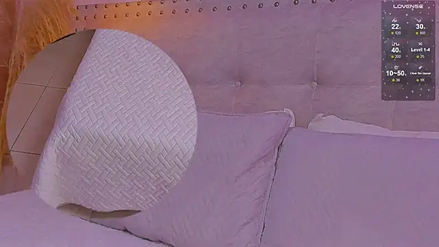 Snapshot of Mia_dolls18 chatting on February 2026 03:01:02 AM Mia dolls18 online show from February 2026 03:01:02 AM