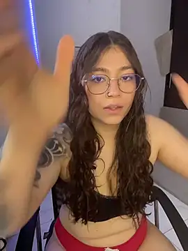 Snapshot of soffmoon chatting on February 2026 09:46:01 PM soffmoon online show from February 2026 09:46:01 PM