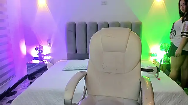 ThaliaBrookss  online show from February 2026 05:04:01 AM