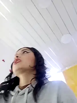 Snapshot of honeyluxe_ chatting on February 2026 03:58:02 AM honeyluxe online show from February 2026 03:58:02 AM