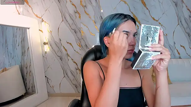 Snapshot of KayraLanne chatting on February 2026 06:17:01 AM KayraLanne online show from February 2026 06:17:01 AM