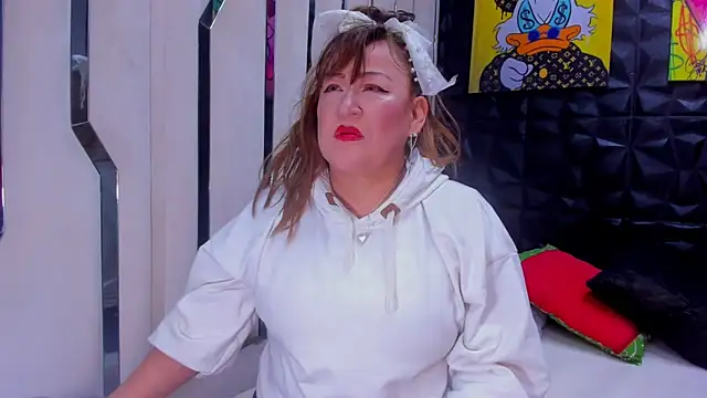 Snapshot of Meriland_HH chatting on February 2026 12:16:01 PM Meriland HH online show from February 2026 12:16:01 PM