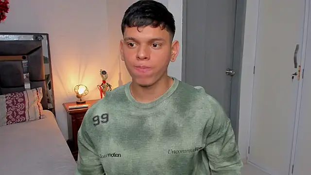 Snapshot of stefan_leenox chatting on February 2026 11:53:01 PM stefan leenox online show from February 2026 11:53:01 PM