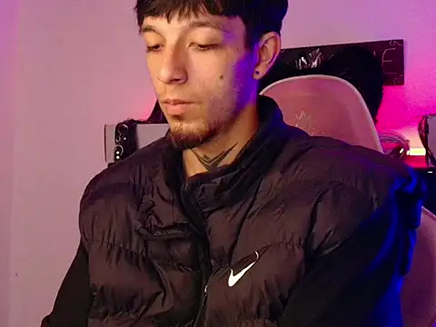 Snapshot of dark_rosse chatting on February 2026 03:25:02 AM dark rosse online show from February 2026 03:25:02 AM