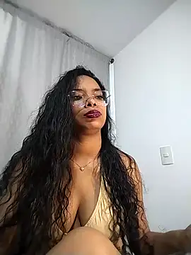 KATALINA SANTANA  online show from April 2026 02:27:02 AM