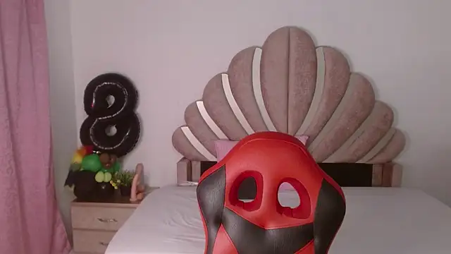 Naya  fox723 online show from February 2026 07:56:02 PM