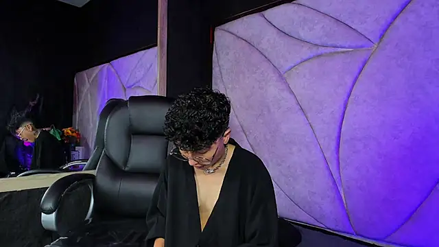 velvet mystic online show from April 2026 01:32:01 AM