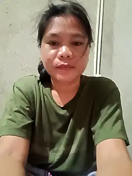 Snapshot of Hannah_4u chatting on February 2026 08:27:01 PM Hannah 4u online show from February 2026 08:27:01 PM