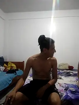 Rodrigohernan19 online show from January 2026 06:37:02 AM