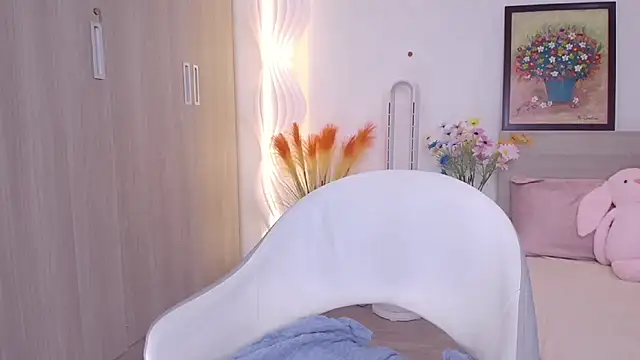 Snapshot of BunnyT_Bae__ chatting on May 2026 05:48:02 AM BunnyT Bae online show from May 2026 05:48:02 AM