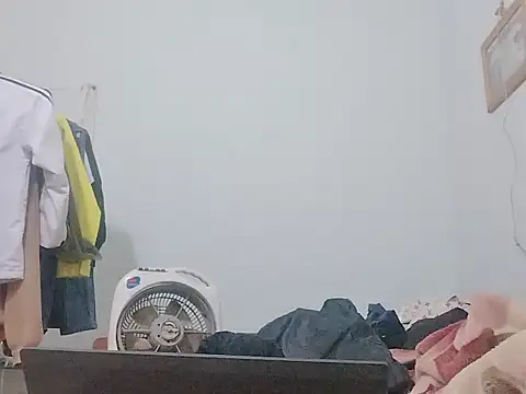 Snapshot of Sophie_sexy7 chatting on February 2026 04:03:02 PM Sophie sexy7 online show from February 2026 04:03:02 PM