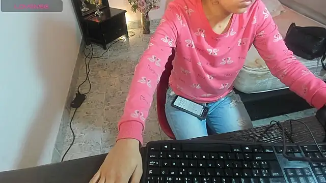 Snapshot of ZoeFox5 chatting on February 2026 11:03:01 AM ZoeFox5 online show from February 2026 11:03:01 AM