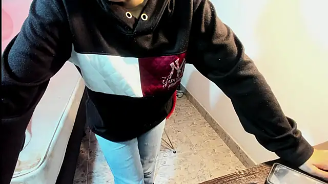 Snapshot of ZoeFox5 chatting on February 2026 12:16:01 PM ZoeFox5 online show from February 2026 12:16:01 PM