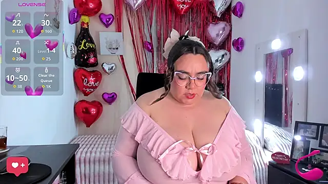 Snapshot of KarlaLannee chatting on February 2026 04:28:02 AM KarlaLannee online show from February 2026 04:28:02 AM