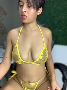 Snapshot of PaulaSweetFire_ chatting on February 2026 09:30:01 PM PaulaSweetFire online show from February 2026 09:30:01 PM