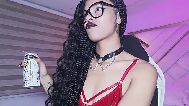 Snapshot of mia_gatesvg chatting on February 2026 03:02:02 AM mia gatesvg online show from February 2026 03:02:02 AM