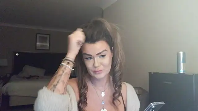 ScottishIvy online show from March 2026 04:46:02 PM