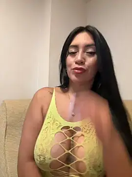 nataliia queen  online show from June 2026 05:01:02 AM
