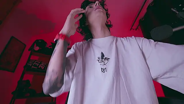 Snapshot of Olliver___y chatting on January 2026 02:48:02 AM Olliver y online show from January 2026 02:48:02 AM