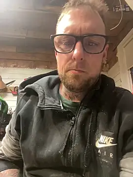 Snapshot of WIDBIGWHITECOCK chatting on February 2026 05:12:02 AM WIDBIGWHITECOCK online show from February 2026 05:12:02 AM