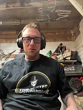 Snapshot of WIDBIGWHITECOCK chatting on February 2026 04:08:01 AM WIDBIGWHITECOCK online show from February 2026 04:08:01 AM