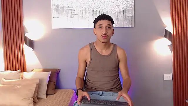 Snapshot of Julian_Dark_ chatting on February 2026 04:06:01 AM Julian Dark online show from February 2026 04:06:01 AM