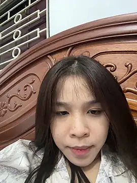 Lyli-122 online show from April 2026 12:52:02 PM