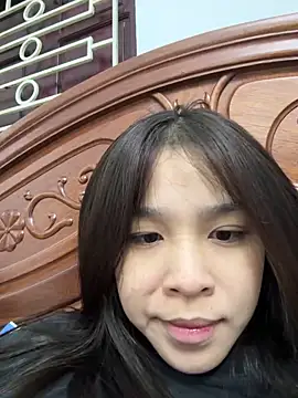 Lyli-122 online show from April 2026 10:24:01 AM