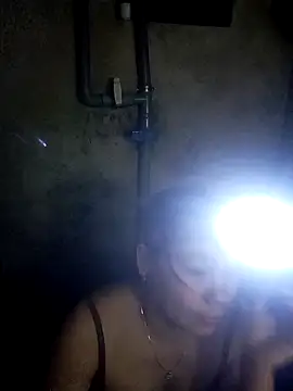 Snapshot of vanvan005 chatting on February 2026 11:52:01 AM vanvan005 online show from February 2026 11:52:01 AM